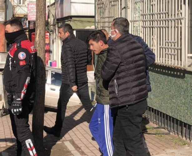 Foto - İnanılmaz olay! Rehin alıp kadın elbisesi giydirdi