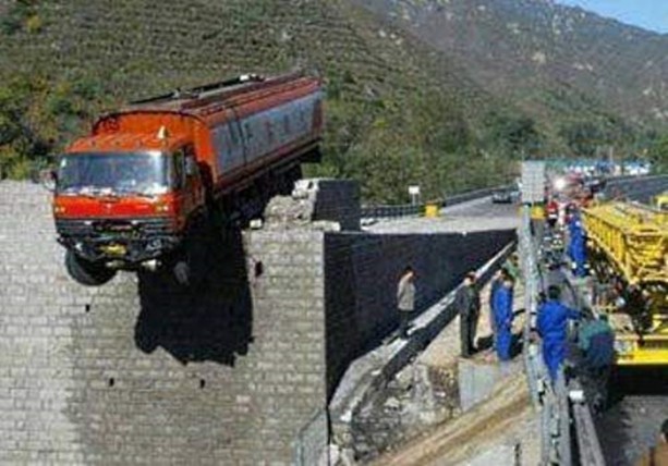 Foto - İnanılmaz trafik kazaları!