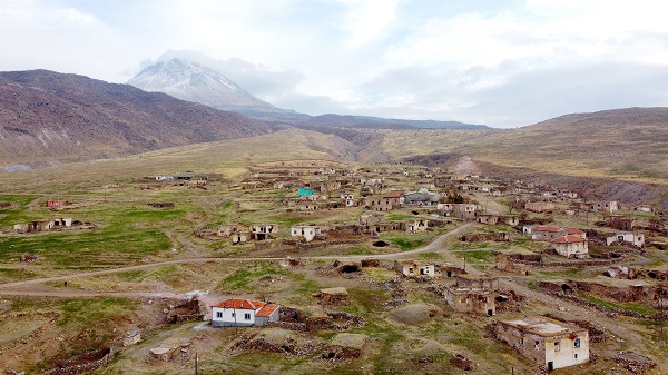 Foto - İnanması güç ama gerçek! Selami Amca 38 yıldır koca köyde tek başına yaşıyor