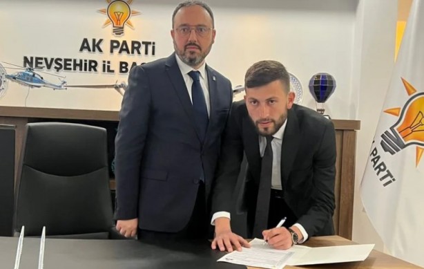 Foto - İnanmayan kimliğini soruyor! AK Parti'den milletvekili aday adayı oldu