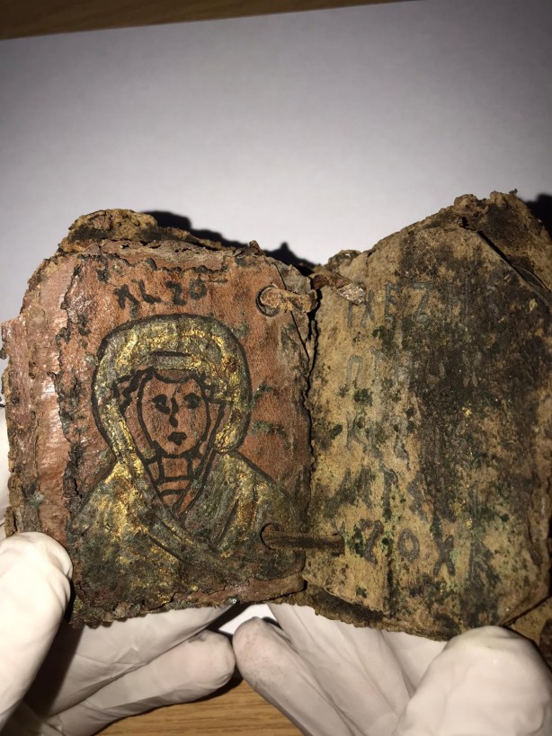 Foto - İncil'i 3 milyon dolara jandarmaya satmaya çalıştılar!