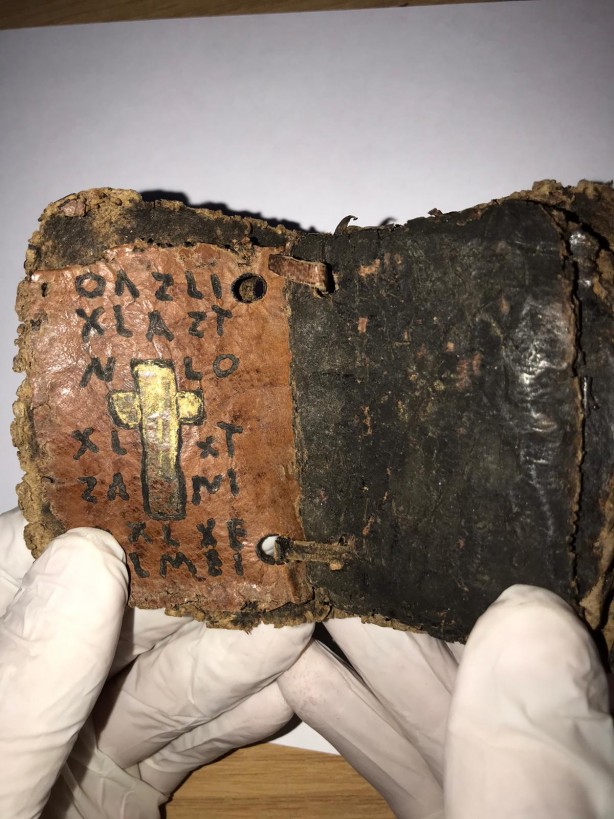 Foto - İncil'i 3 milyon dolara jandarmaya satmaya çalıştılar!