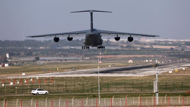 Foto - Kapatılması istenen İncirlik üssünde hareketlilik! İniş yaptılar