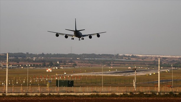 Foto - Kapatılması istenen İncirlik üssünde hareketlilik! İniş yaptılar