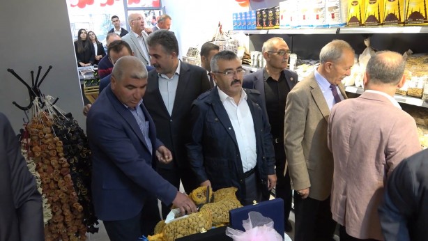 Foto - İndirimli markete hücum! Çiftçiler üretiyor valilik satıyor