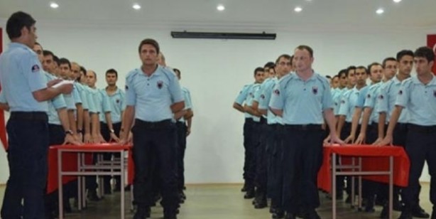 Foto - İnfaz koruma memuru alımı CTE gardiyan zabıt katibi mübaşir adliye personeli alım şartları