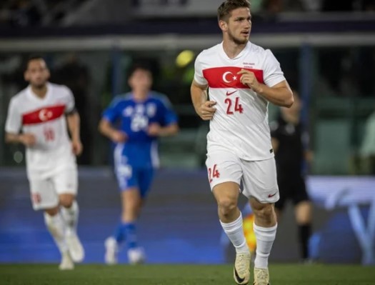 Foto - İngiliz ekibi Semih Kılıçsoy için kesenin ağzını açtı! Bakın Beşiktaş ne yanıt verdi