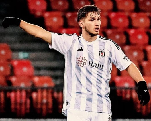 Foto - İngiliz ekibi Semih Kılıçsoy için kesenin ağzını açtı! Bakın Beşiktaş ne yanıt verdi