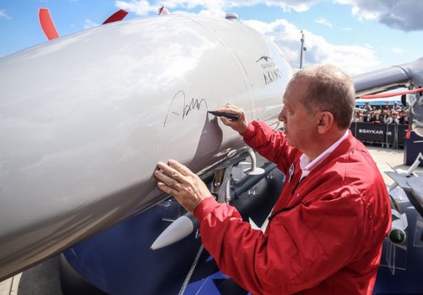Foto - İngiliz medyasından Cumhurbaşkanı Erdoğan analizi! Dikkat çeken Afrika ve SİHA sözleri