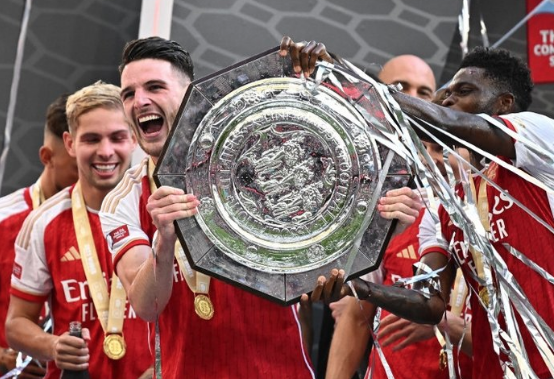 İngilizler duyurdu! Galatasaray Torreira'nın partnerini bu sefer buldu...