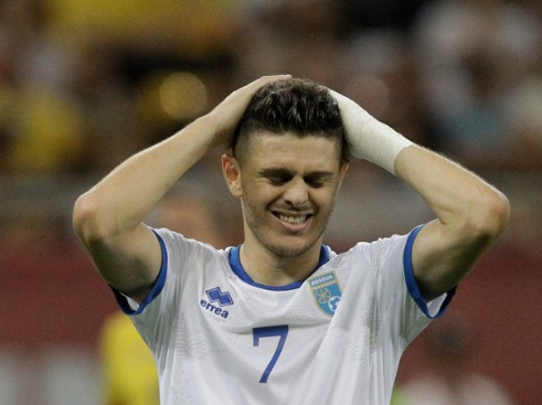 Foto - İngilizler gözünü bu kez o futbolcuya dikti: Şu komediye bakın! Hadi gidin işinize be…