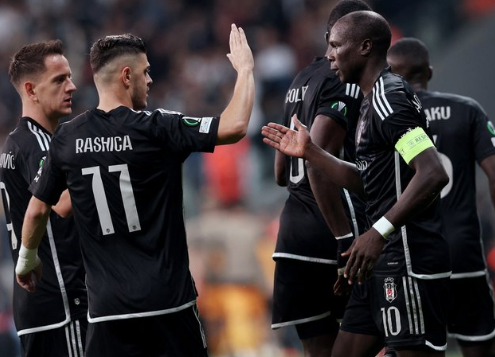 Foto - İngilizler gözünü bu kez o futbolcuya dikti: Şu komediye bakın! Hadi gidin işinize be…