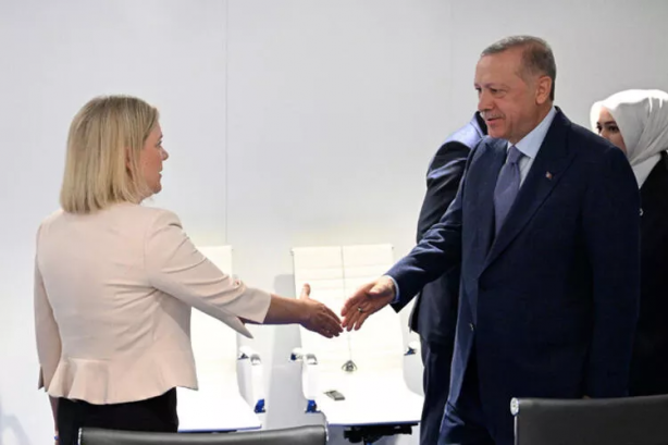 Foto - İngilizler itiraf etti! "Erdoğan zaferle dönüyor"
