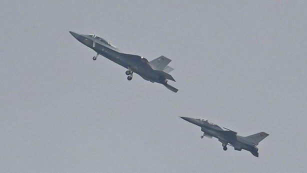 Foto - İngilizler KAAN ile F-22'yi karşılaştırdı! "Kritik eşik aşıldı"