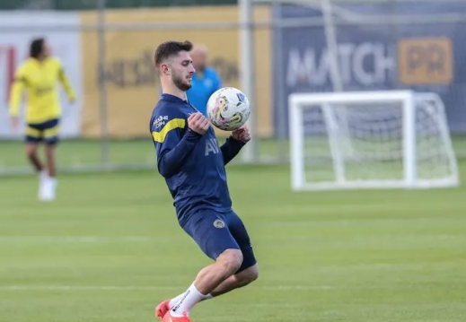Foto - İngilizler, Kadıköy'e kamp kuracak! O yıldız için her şart zorlanacak... Yönetim bu işe ne diyecek?