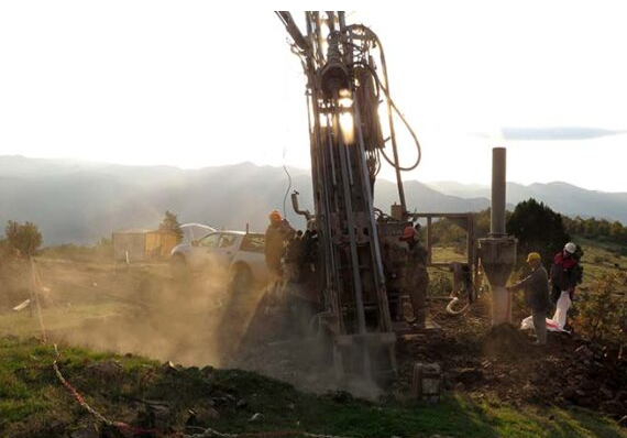 Foto - İngilizler Türkiye'de altın keşfetti! Yerin altından resmen fışkırıyor, daha da derine inecekler