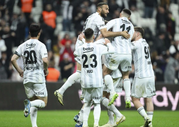 İngilizler yeni takımını açıkladı! Yılın transferi Semih Kılıçsoy olacak! Türkiye rekoruyla tarihe geçecek