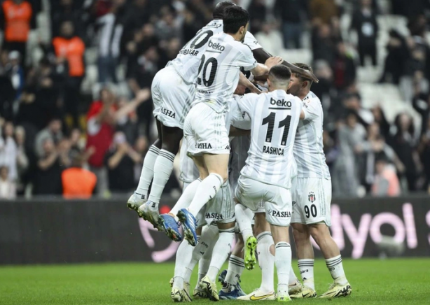 Foto - İngilizler yeni takımını açıkladı! Yılın transferi Semih Kılıçsoy olacak! Türkiye rekoruyla tarihe geçecek