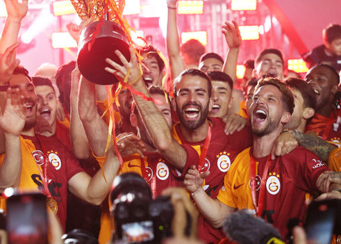 Foto - İngiltere çıkarması sonrası dev kule geliyor... 'Yok artık' dedirtti! Bakın neden: