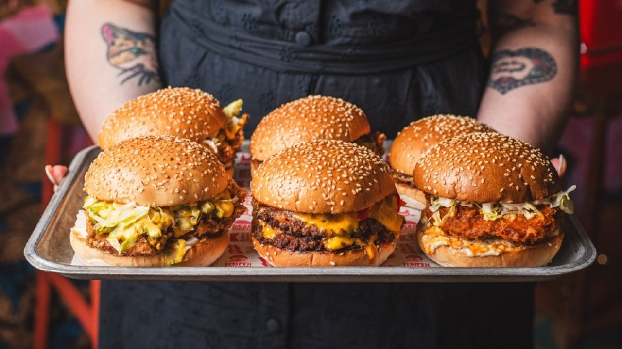 İngiltere de başka çare bulamadı! Dev hamburger zincirine kayyIm atandı