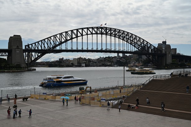Foto - İngiltere Kraliçesi 2. Elizabeth öldü, Avustralya bayrakları yarıya indirdi