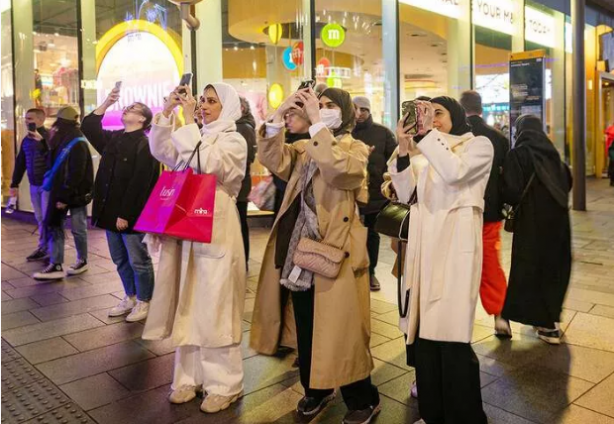 Foto - İngiltere sokakları Ramazanla ışıldadı