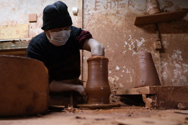 İngiltere ve Almanya başı çekiyor, dünyaya yayılıyor! Kovid-19 sürecinde uçtu