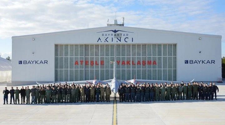 Foto - İngiltere’de gündem Baykar: ‘Devrimin öncüsü’