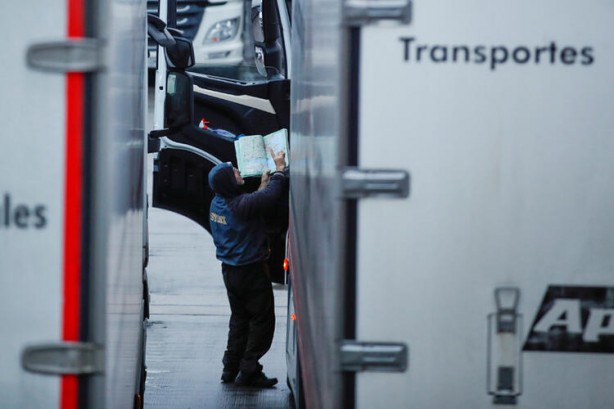 Foto - İngiltere'de korkulan maalesef oldu! Hepsi kapana kısıldı