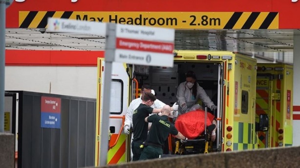 Foto - İngiltere'de ölüm hızı durmuyor! İşte son rakamlar