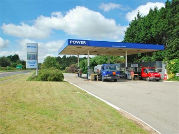 Foto - İngiltere'de satılık köy!