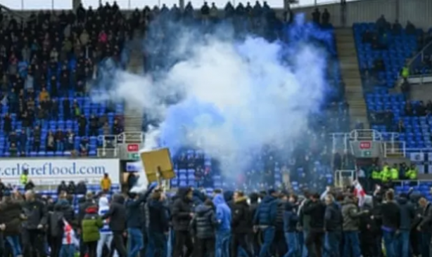 Foto - İngiltere'de yılın skandalı! O takım acı haberi verdi: Milyonlarca dolar kaybettiler! Futbol beşiğine bakın...