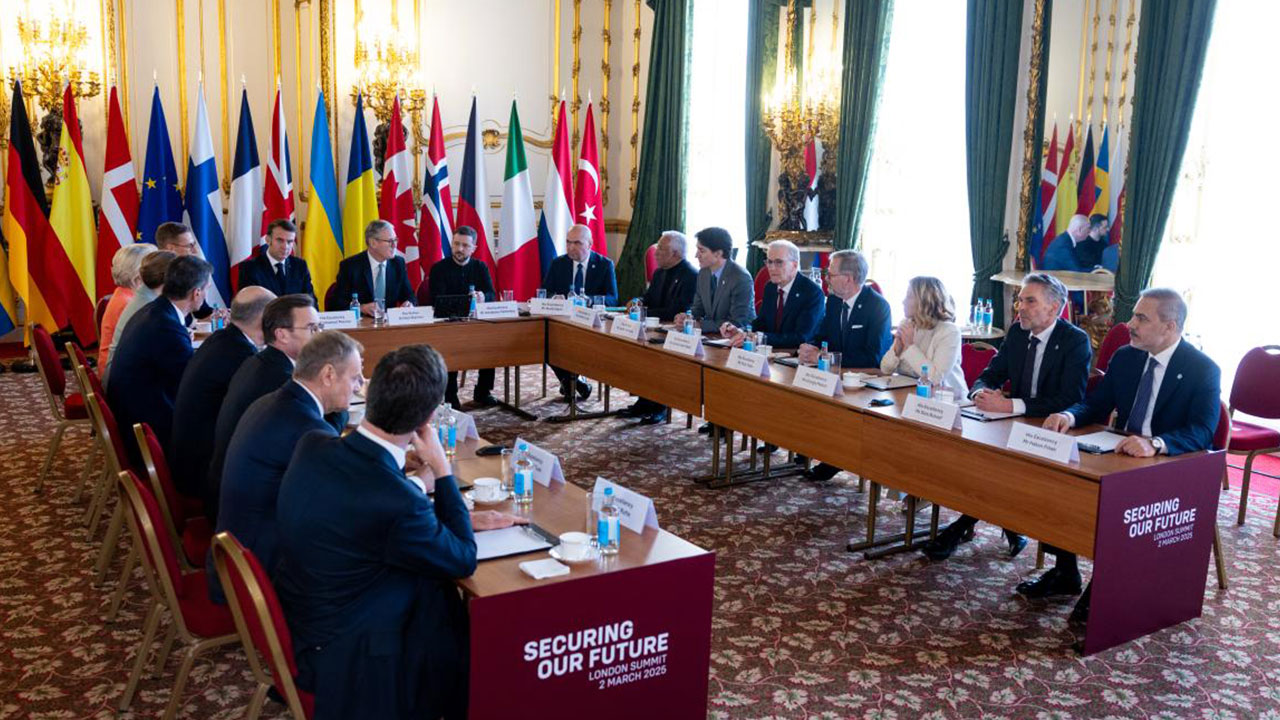 Foto - İngiltere'deki toplantı ülkeyi ayağa kaldırdı: Türkiye var biz neden yokuz?