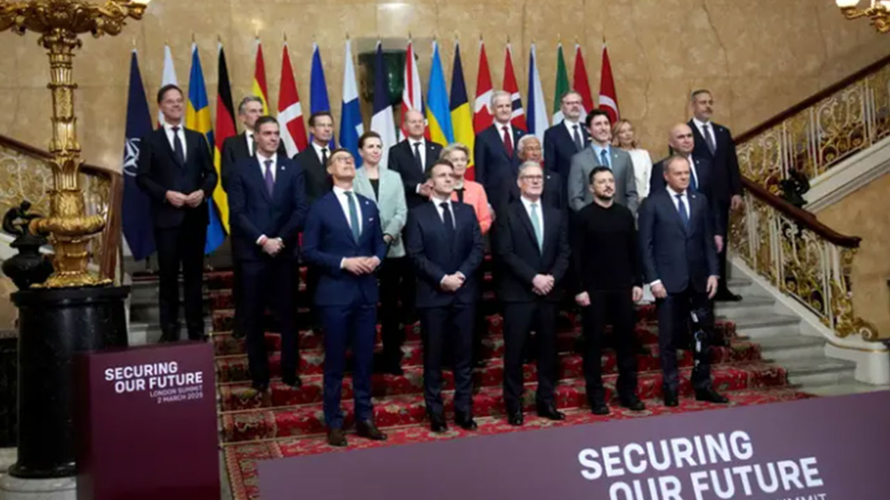 Foto - İngiltere'deki toplantı ülkeyi ayağa kaldırdı: Türkiye var biz neden yokuz?