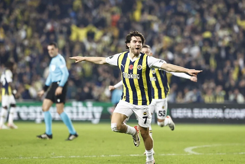 İngiltere'den Fenerbahçe'nin yıldızı için şok edecek transfer kararı! Beklenmedik adımı maalesef atıyorlar