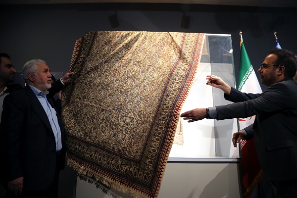 Foto - İngiltere’den İran’a iade edildi! 35 yıllık hasret sona erdi