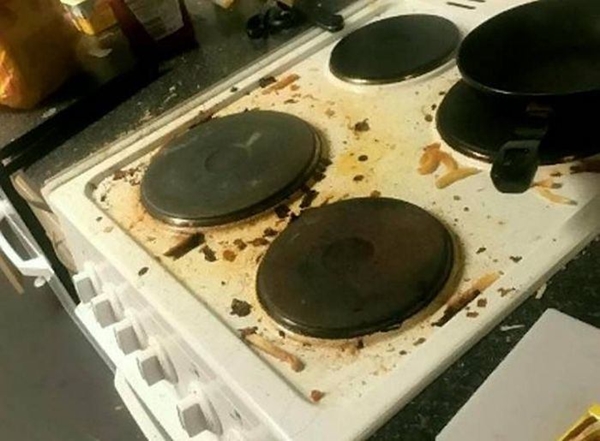 Foto - İngiltere’nin en pis öğrencisi seçildi! Evine çok şaşıracaksınız!