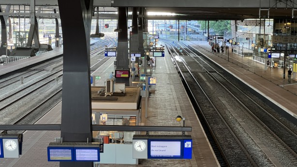 Foto - İngiltere'den sonra Hollanda'ya da sıçradı! Hayat resmen durdu