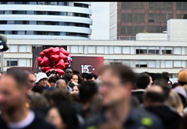 Foto - İngiltere’ye 15 Temmuz damgası! Milletin destanı Londra sokaklarında
