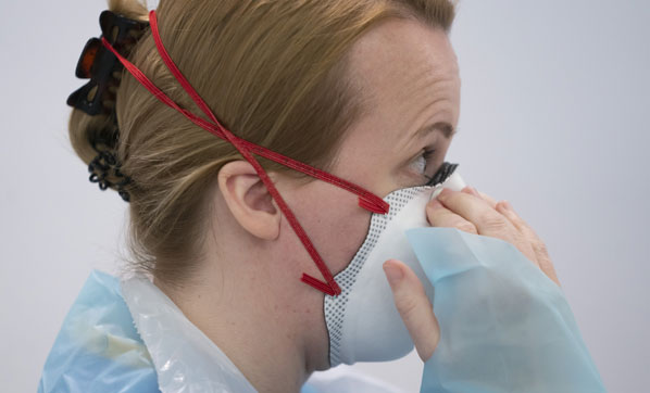 Foto - İngiltere’yi karıştıracak iddia! Hükümetin almadığı ekipmanlar buhar oldu