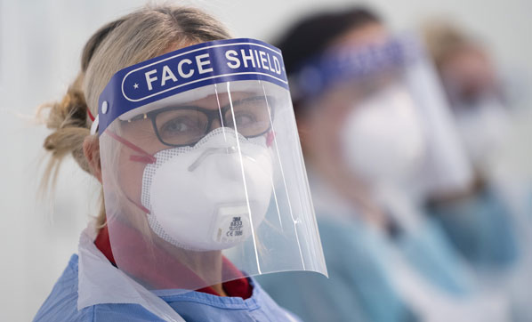 Foto - İngiltere’yi karıştıracak iddia! Hükümetin almadığı ekipmanlar buhar oldu