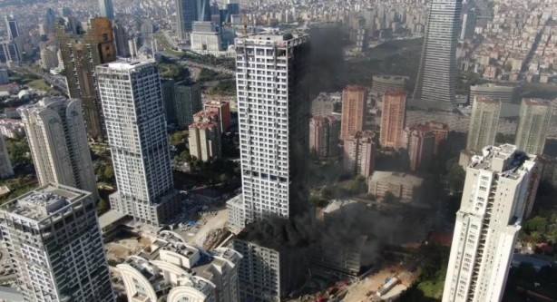 Foto - İnşaat halindeki rezidansta yangın!