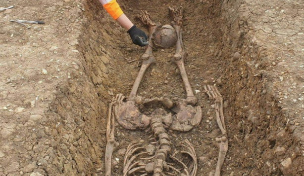 Foto - İnşaat kazısında ortaya çıkan şey dehşete düşürdü! Resmen dillerini yuttular