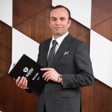 Foto - İnşaatlarda sıvacılık yapıyordu! İmamoğlu ile tanıştı milyarder oldu