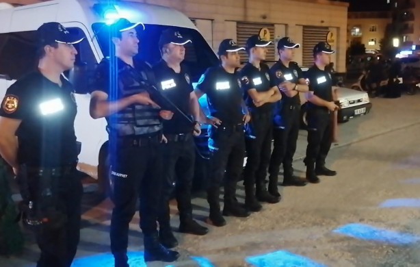 Foto - İnşaatta işçilerin duş sırası kavgası: 1’i ağır 6 yaralı