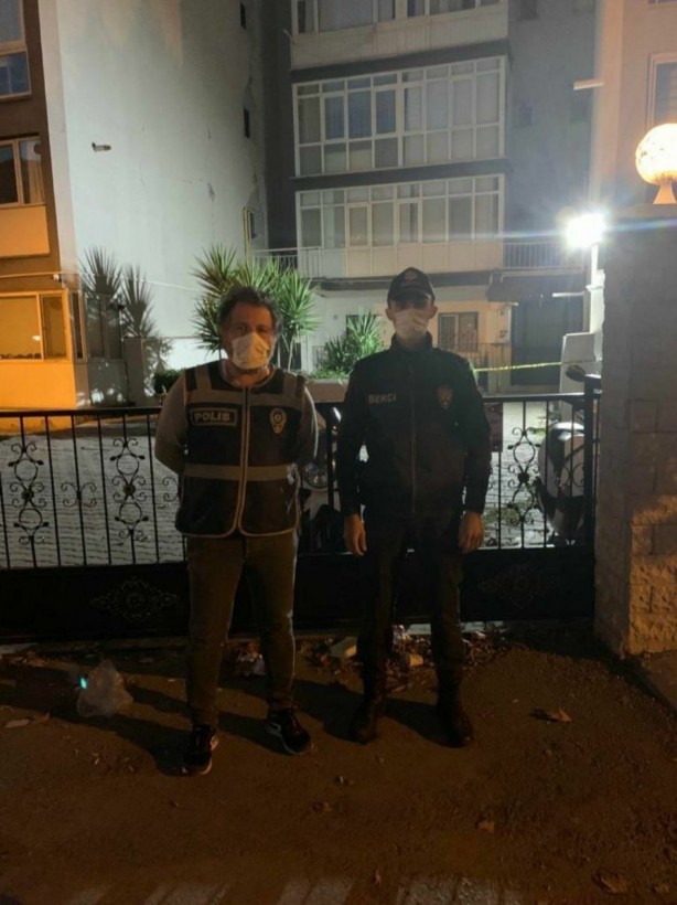 Foto - İnsanlar enkaz altındayken onlar mallarına göz dikti! Polisler nöbette