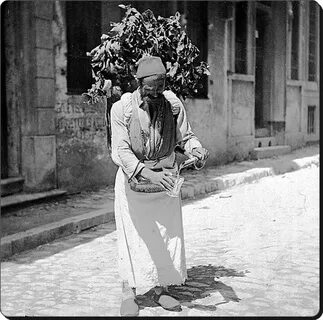 Foto - İnsanlar eski fotoğraflarda neden daha yaşlı görünüyor? Hiç merak ettiniz mi?