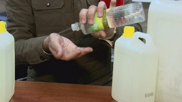 Foto - İnsanların sağlığı ile oynuyorlar! Kolonyada hile nasıl anlaşılır? 