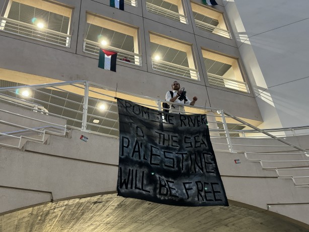 Foto - İnsanlığını kaybetmeyenler var! Cenevre ve Zürih üniversitelerinde Filistin sesleri