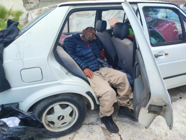 Foto - İnsanlık ölmemiş! Çaycının yaptığını bi̇rçok ki̇şi̇ yapmaz